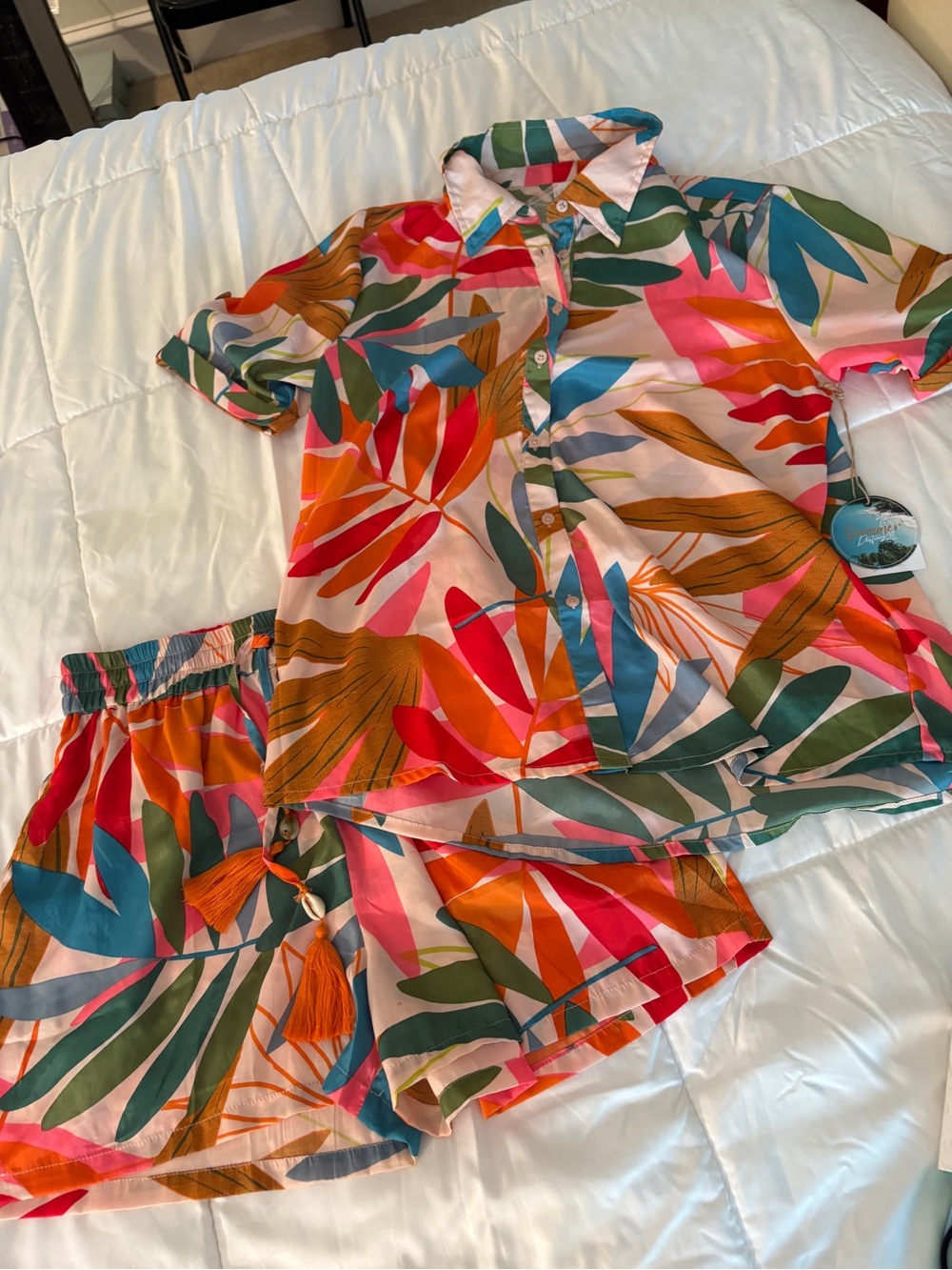 NWT Medium tropical pajama short set